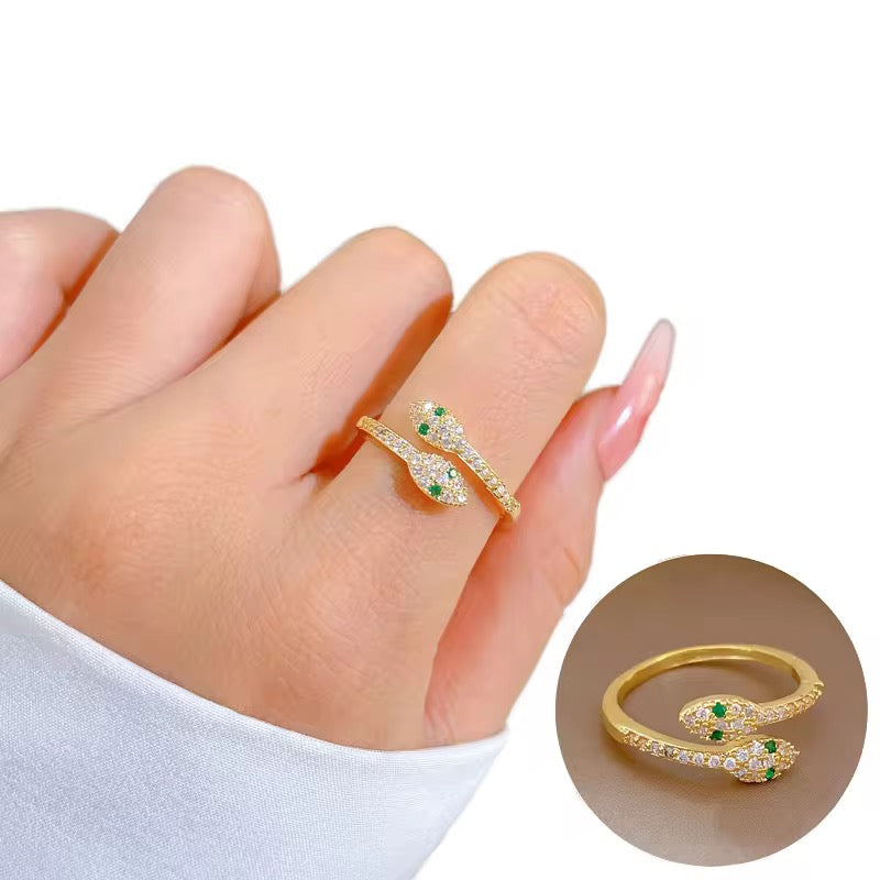 Snake design Green Eyes Ring