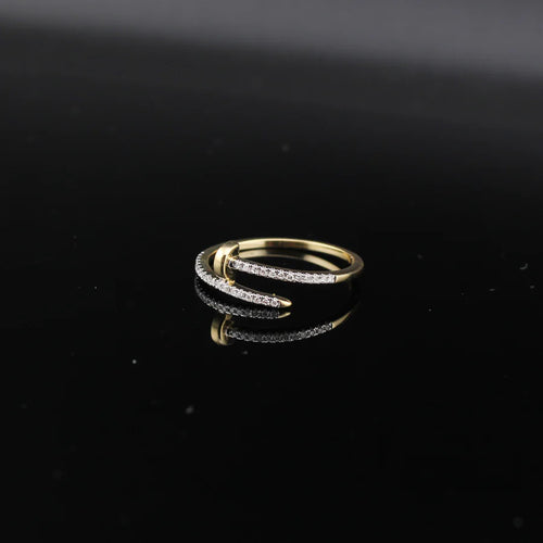 Sparkling Zircon Ring