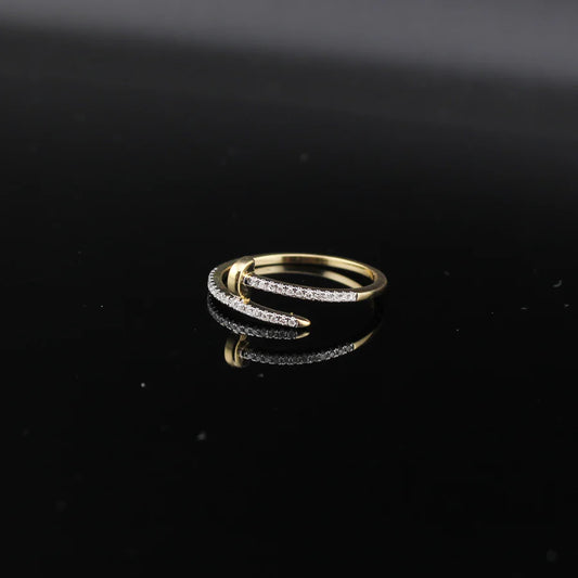 Sparkling Zircon Ring