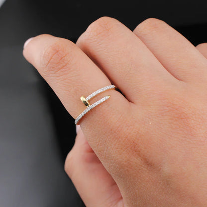 Sparkling Zircon Ring